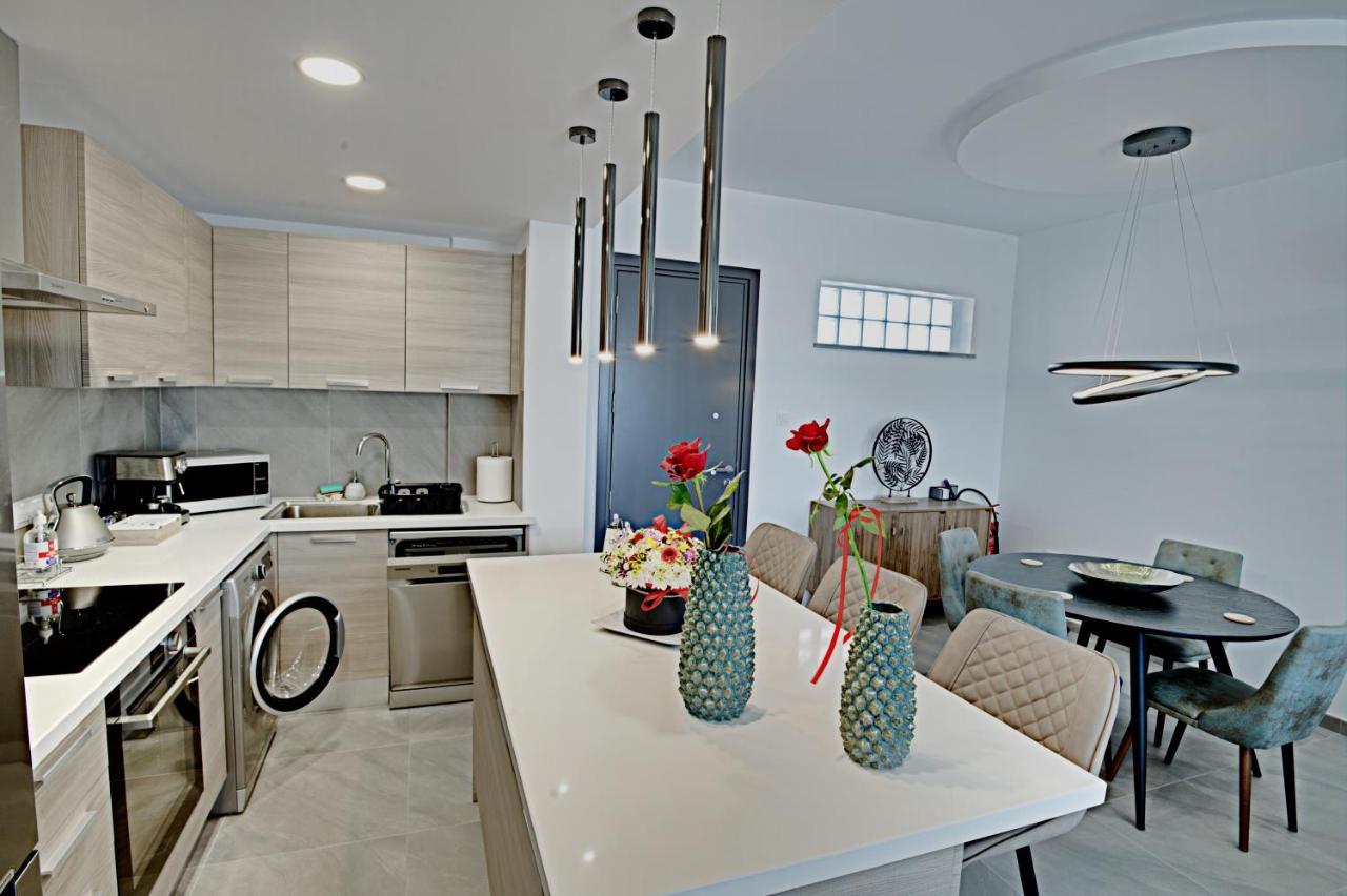 פאראלימני Golden Tree Apartment מראה חיצוני תמונה