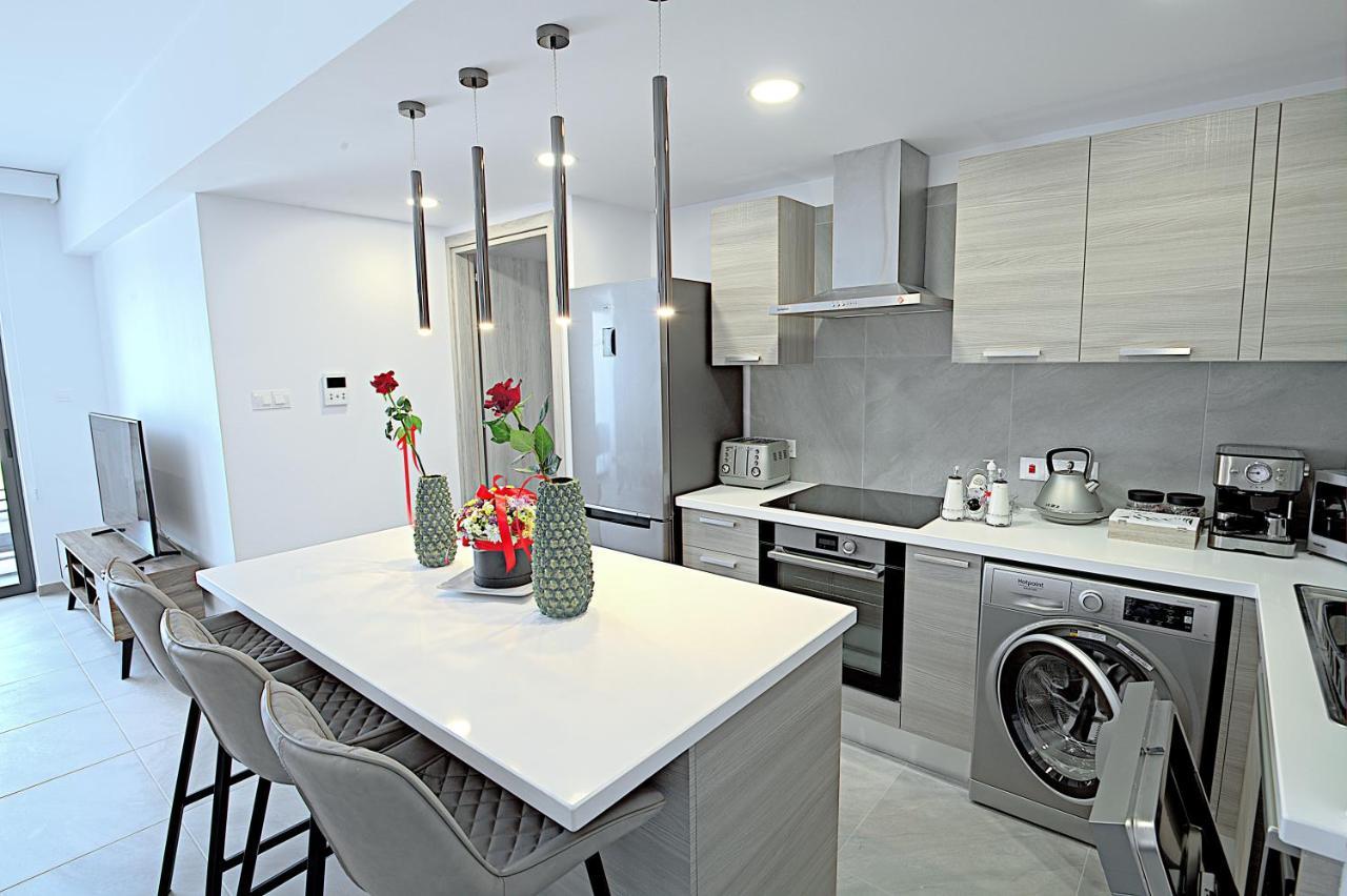 פאראלימני Golden Tree Apartment מראה חיצוני תמונה