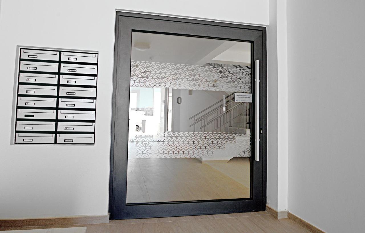 פאראלימני Golden Tree Apartment מראה חיצוני תמונה