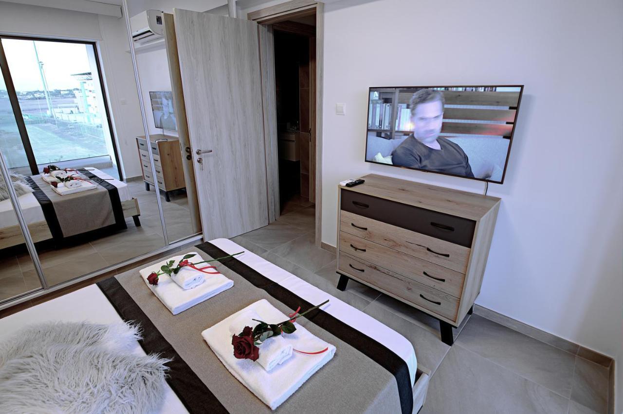 פאראלימני Golden Tree Apartment מראה חיצוני תמונה